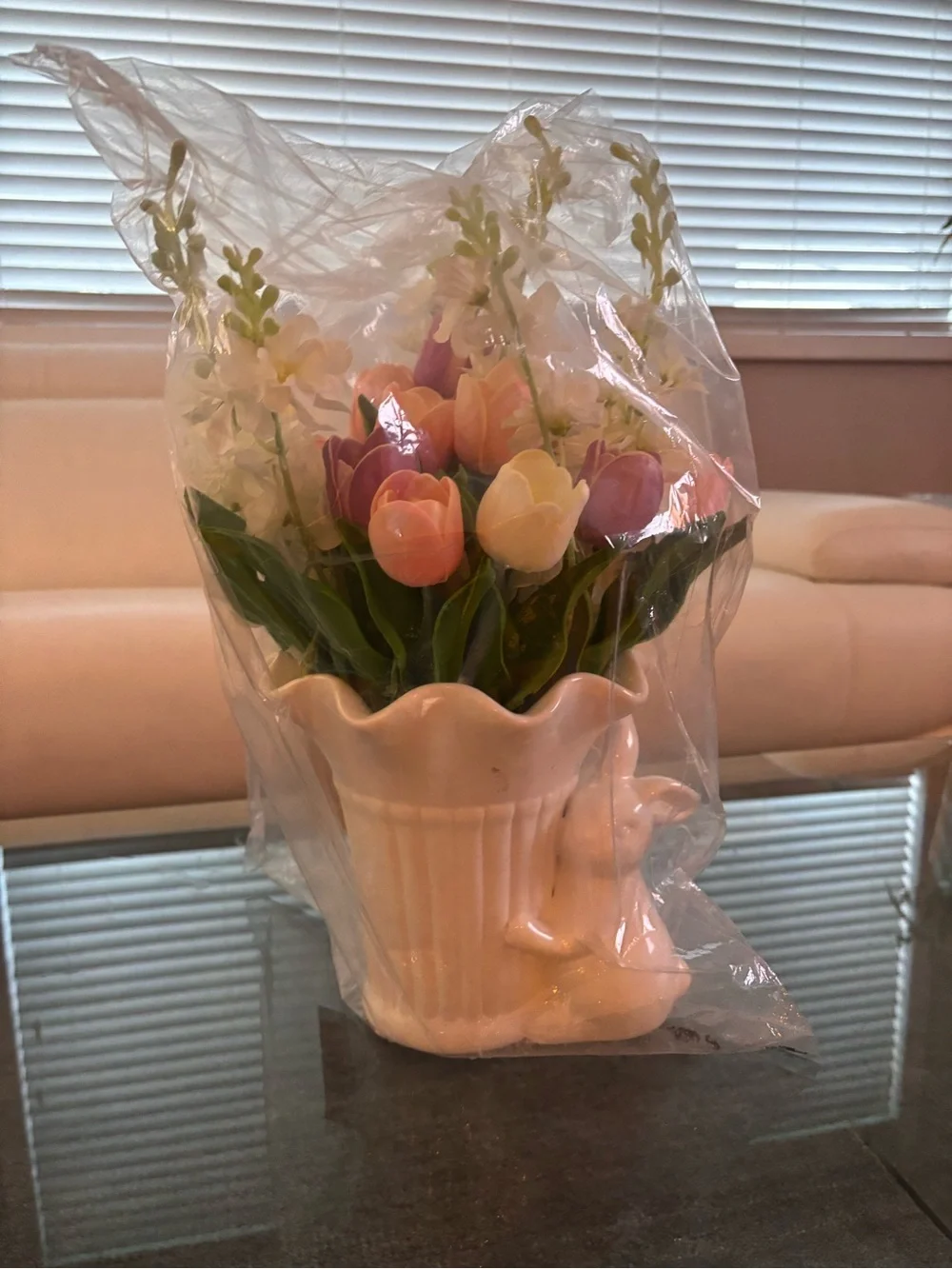 Martha Stewart White Rabbit Ceramic Vase w/“real touch” Pink + White tulips🌷